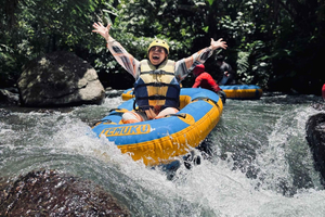Ubud: Tubing-eventyr på en skjult flod i junglen med frokost