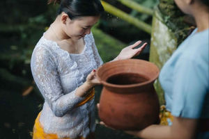 Ubud: Private Melukat Purification & Blessing Ritual