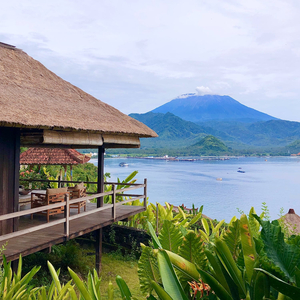 Bloo Lagoon Eco Village