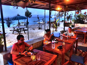 BLUE CORNER - Beach Bar