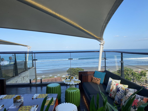 Double-Six Rooftop Sunset Bar