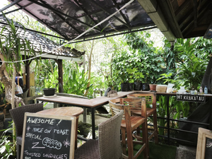 Hidden Garden Bar.