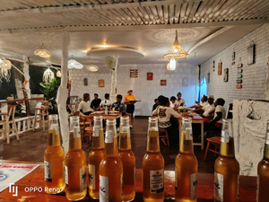 Indi Warung Lembongan Bar & Grill