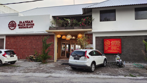 Jaansan Beach House | Restaurant, Bar & Lounge at Kelan Beach