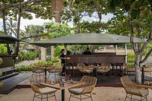 Kayumanis Beach Bar & Grill Nusa Dua