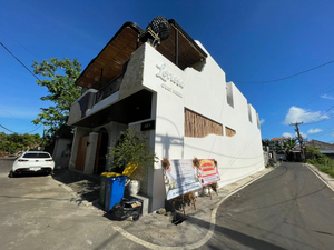 Lovissa Guest House - GWK Uluwatu