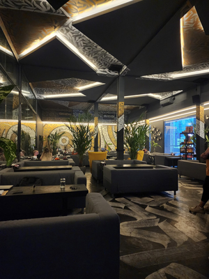 Moon Lounge