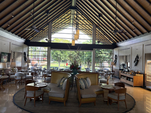 Nusa Dua lounge