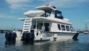 PT Waow Charters Indonesia
