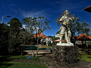 Puri Rai Hotel