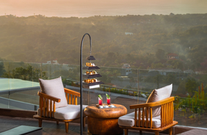 R Bar at Renaissance Bali Uluwatu