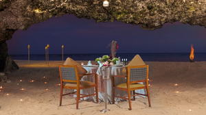 Samabe Cave Dining