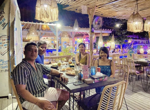 Sea Breeze Cafe Ceningan