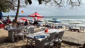 Sea Breeze Kitchen & Bar