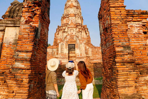 Ayutthaya One Day: Famous Temples & Bang Pa-In Palace Tour