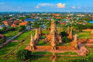 Ayutthaya Temples & Floating Market Boat experience