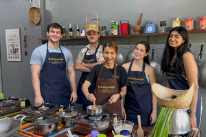 Bangkok: Authentic Thai Cooking Class - Cozy, Hands-On