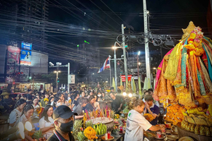 Bangkok; Huai Khwang Fortune Wealth & Career Blessing Tour