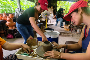 Bangkok: Ko Kret Island Guided Cultural And Bike Tour