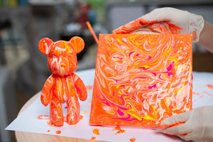Bear and Canvas Pour Fluid Art Bangkok forest