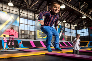 ticket de entrada al parque de trampolines BOUNCE EmQuartier