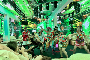 experiencia de masaje con LED «Noisiest» de Bradbury World