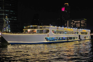 Jantar buffet no Chao Phraya Cruzeiro Viva Alangka