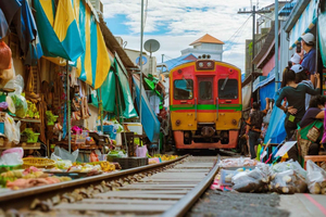 Desde excursión privada de 1 día al mercado del tren y al mercado flotante