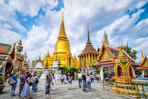 Grand Palace, Wat Pho, & Wat Arun Walking Tour