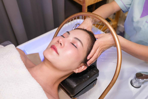 Head Spa & Massage & Warm Water Ring near ICONSIAM