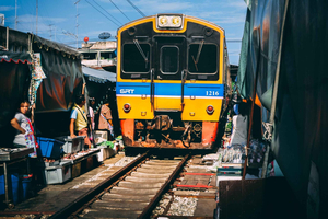 Excursão de um dia ao Mercado Ferroviário de Mahachai e Maeklong a partir de Banguecoque
