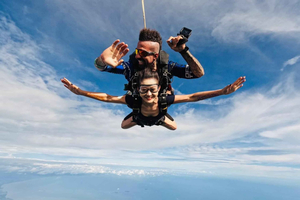 Pattaya: Experiencia de paracaidismo en tándem Dropzone con vistas al océano