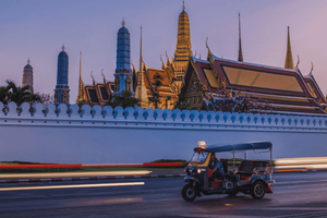 Privat tuk-tuk-aftentur med live turguide