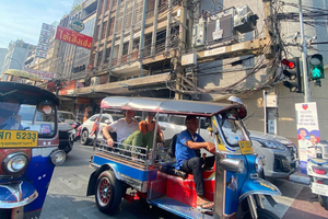 Tempel og tuk-tuk-tur i den gamle bydel