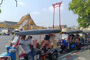 TukTuk city temples and historical places tour.