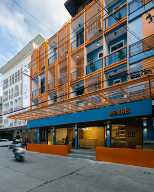 Bembis Hotel (Charoenakorn 10)