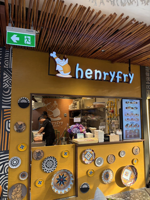 Henryfry Siam Paragon