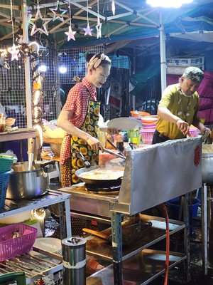 Jay Kob Tom Yum Kung Bang Lamphu