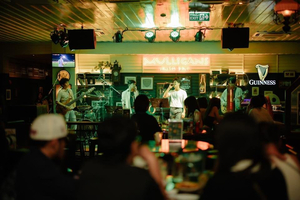 Mulligans Irish Bar