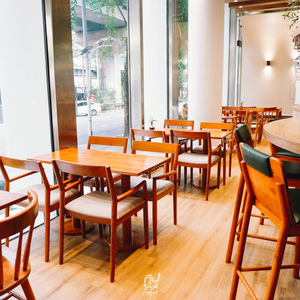 OIKOS - Brunch & Bar