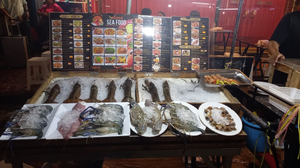 Rambuttri seafood