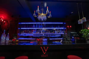 Velvet Bangkok Sukhumvit Soi 8