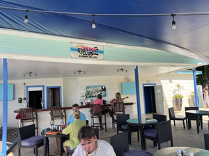 Beach Club - Restaurant, Bar & Grill