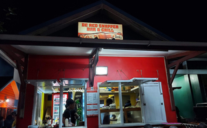 De Red Snapper Bar&Grill