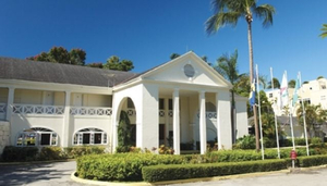 Discovery Bay Hotel