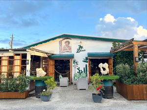 Le Shack Restaurant and Bar