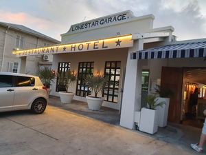Lone Star Restaurant & Hotel