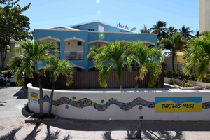 Turtles Nest Beach Apartments