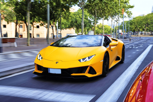 Visite de Barcelone en supercar de 10 minutes