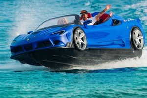 Barcellona: giro in Jetcar 150 CV con audio Bluetooth e aperitivo incluso